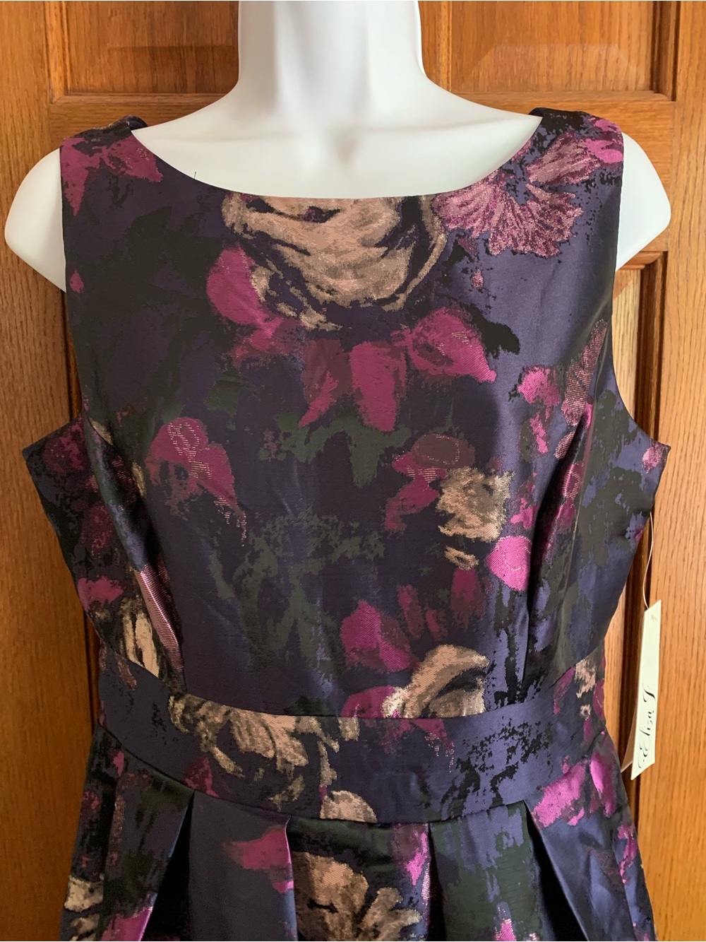 NWT Eliza J Black Floral Jacquard Fit-and-Flare Midi Dress Size 6 - Picture 2 of 10